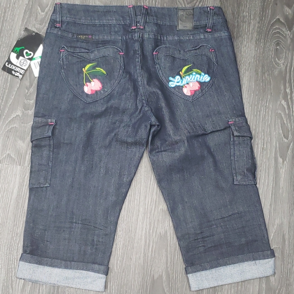 🌷2 for $30🌷 Knee length NWT jeans sz 9 (29)